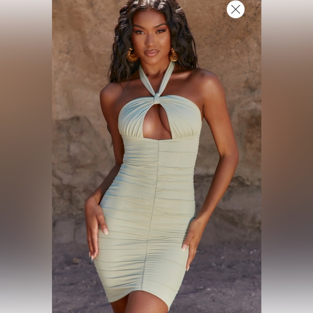 💚NWT Oh Polly Cut Out Halter Dress